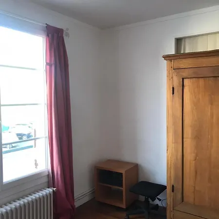 Apartment Dans Un A 2 Pas De La Gare Sncf Et A 300m De La Gare Routiere