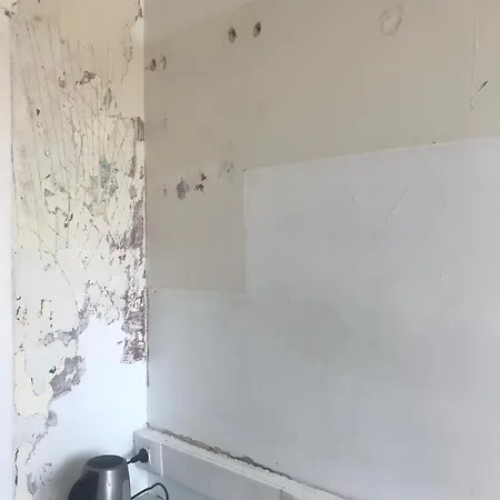 Dans Un A 2 Pas De La Gare Sncf Et A 300m De La Gare Routiere Apartment *