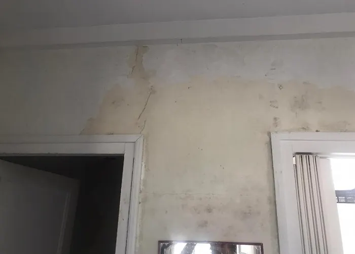 Dans Un A 2 Pas De La Gare Sncf Et A 300m De La Gare Routiere * Creil